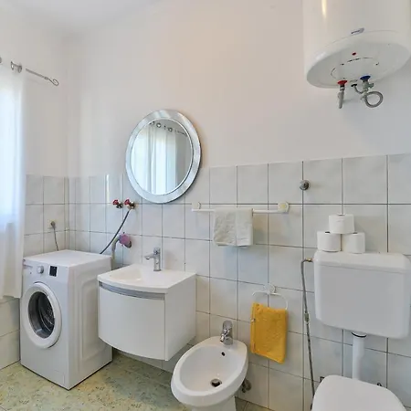 Family-friendly With Swimming Pool Privlaka, Zadar - 5762 Privlaka (Zadar)