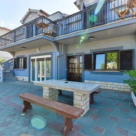 Family-friendly With Swimming Pool Privlaka, Zadar - 5762 Apartmán