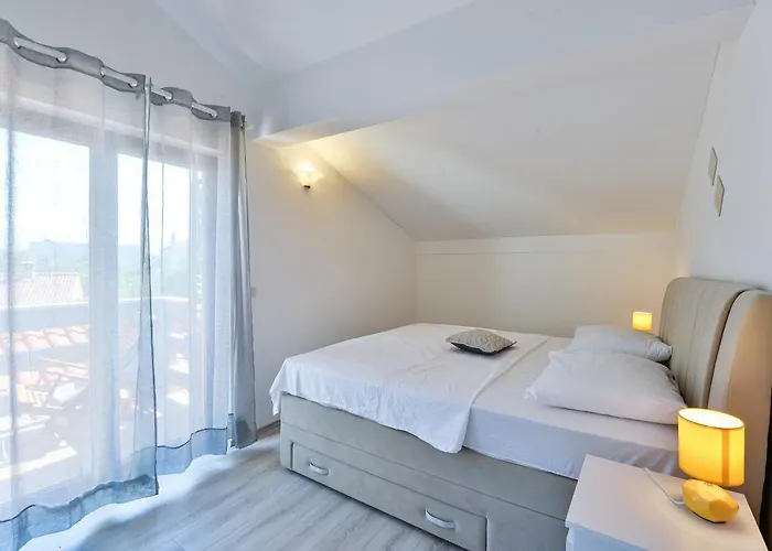 Appartement Family-friendly With Swimming Pool Privlaka, Zadar - 5762 *