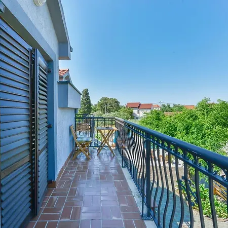 Family-friendly With Swimming Pool Privlaka, Zadar - 5762 Apartmán